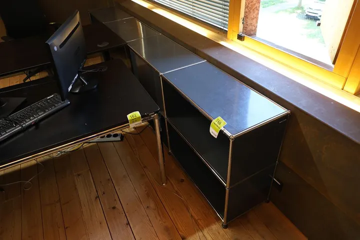 1 x USM Haller Sideboard 4 x 2 Maße: 302 x 37 x 74 cm